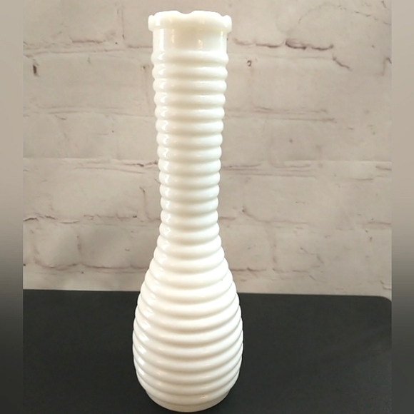 VINTAGE Randall Milk Glass Vase Ribbed 8.5" Tall - Picture 2 of 6